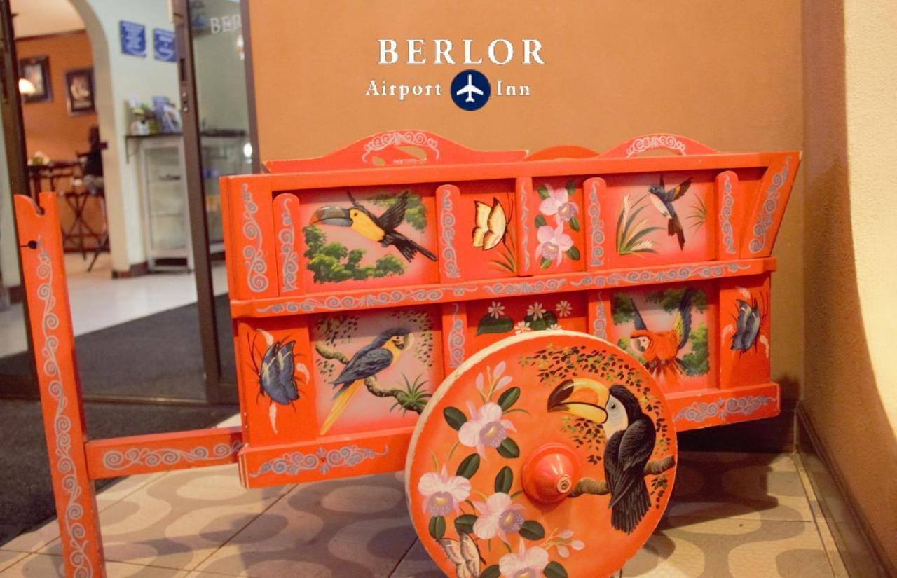 Berlor Airport Inn Río Segundo Buitenkant foto
